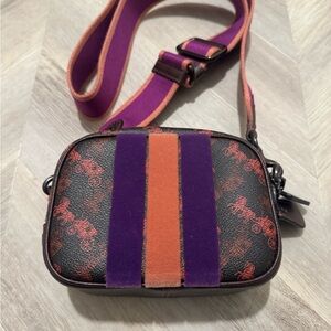 EUC Coach | Camera Bag 16 | Horse and Carriage Print |Varsity Stripe